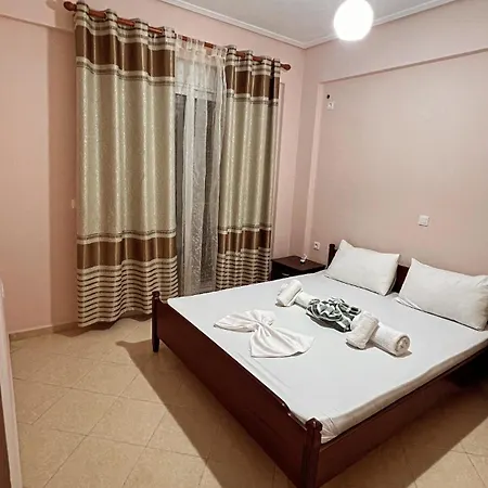 Sofia Sea View Apartamento Sarandë